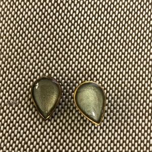 Post Earrings Light Green Gold Tone